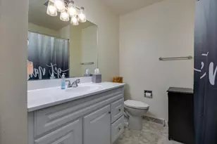 2219 Elizabeth St, Janesville, WI 53548 - Photo 15