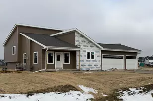 4044 Royal View Dr, DeForest, WI 53532 - Photo 3