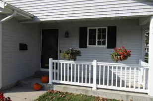 481 N Pearl St, Janesville, WI 53548 - Photo 5