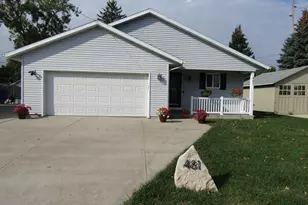 481 N Pearl St, Janesville, WI 53548 - Photo 3