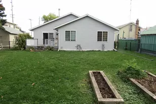 481 N Pearl St, Janesville, WI 53548 - Photo 41