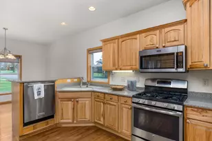 100 Jennifer Cir, Mount Horeb, WI 53572 - Photo 11