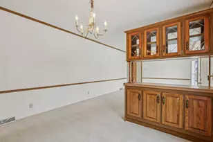 424 Oak Lodge Rd, Racine, WI 53185 - Photo 11