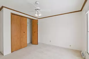 424 Oak Lodge Rd, Racine, WI 53185 - Photo 33