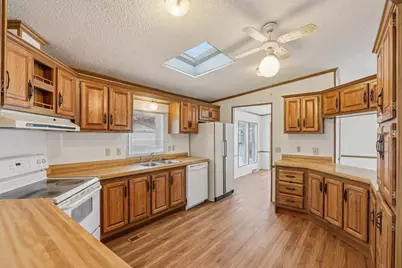 424 Oak Lodge Road, Racine, WI 53185 - Photo 3