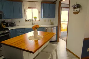 532 Harbor Heights Dr, Racine, WI 53185 - Photo 3