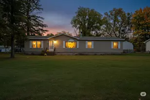 112 S College St, Adams, WI 53910 - Photo 3