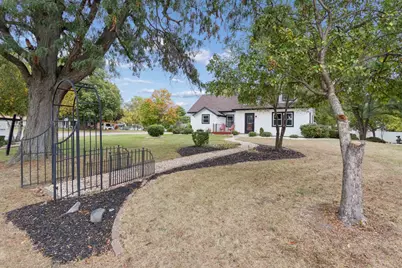 1903 S River Road, Janesville, WI 53546 - Photo 5