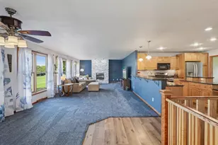 7108 Meier Rd, Middleton, WI 53562 - Photo 9