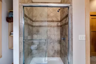 1023 Williamson St, Madison, WI 53703 - Photo 23