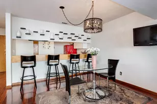 404 S Blount St, Madison, WI 53703 - Photo 9