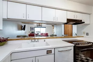 404 S Blount St, Madison, WI 53703 - Photo 17