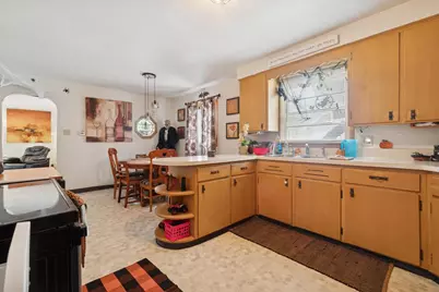 1424 Roosevelt Avenue, Beloit, WI 53511 - Photo 11