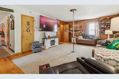 1424 Roosevelt Avenue, Beloit, WI 53511 - Photo 9