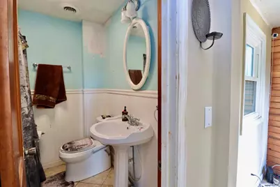 2910 W Bass Creek Road, Beloit, WI 53511 - Photo 17