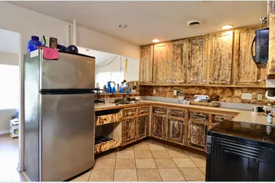 2910 W Bass Creek Road, Beloit, WI 53511 - Photo 13