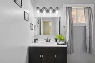 4936 N River Rd, Janesville, WI 53545 - Photo 39