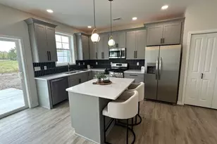 3162 S Bartells Dr, Beloit, WI 53512 - Photo 5