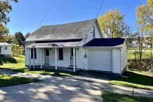 825 Mill St, Hillsboro, WI 54634 - Photo 5