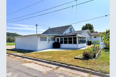 731 N Michigan Street, Prairie Du Chien, WI 53821 - Photo 3