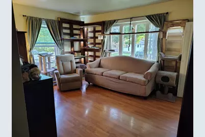 1722 Manitoba Avenue, South Milwaukee, WI 53172 - Photo 3