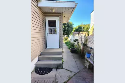 1722 Manitoba Avenue, South Milwaukee, WI 53172 - Photo 13
