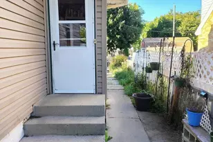 1722 Manitoba Ave, South Milwaukee, WI 53172 - Photo 13