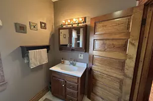 701 E 2nd Ave, Brodhead, WI 53520 - Photo 27