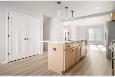 10122 Mosaic Way, Middleton, WI 53593 - Photo 7