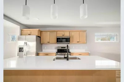 10122 Mosaic Way, Middleton, WI 53593 - Photo 5