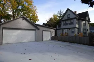 423 Portland Ave, Beloit, WI 53511 - Photo 9