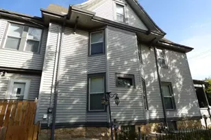 423 Portland Ave, Beloit, WI 53511 - Photo 5