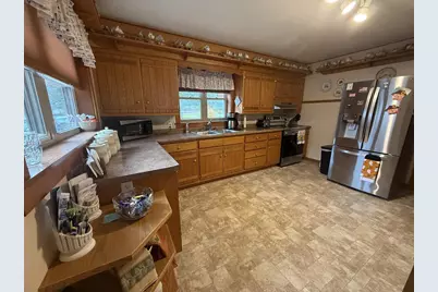 211 N Superior Avenue, Tomah, WI 54660 - Photo 11