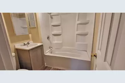 407 W Oak Street, Sparta, WI 54656 - Photo 17