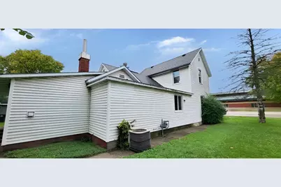 407 W Oak Street, Sparta, WI 54656 - Photo 5