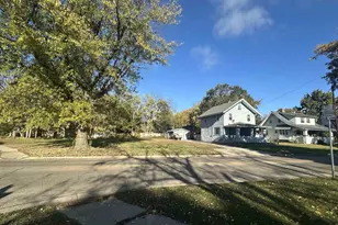 1308 Prairie Ave, Beloit, WI 53511 - Photo 5