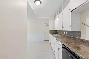 610 Ash St, Baraboo, WI 53913 - Photo 7