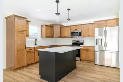 2162 Waters Edge Trail, Madison, WI 53718 - Photo 5