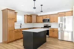 2162 Waters Edge Trail, Madison, WI 53718 - Photo 5