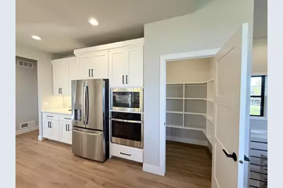 908 Travis Larson Court, Waunakee, WI 53597 - Photo 9