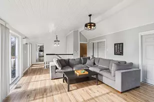 17303 W Greenfield Ave, New Berlin, WI 53146 - Photo 7