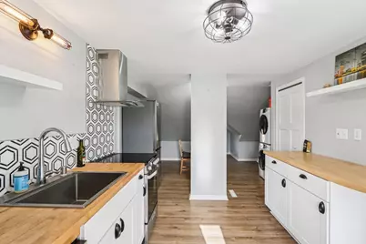 17303 W Greenfield Avenue, New Berlin, WI 53146 - Photo 9