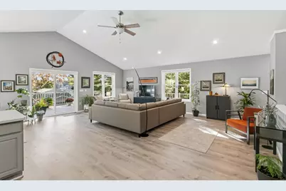 819 E Hiawatha Drive, Wisconsin Dells, WI 53965 - Photo 13