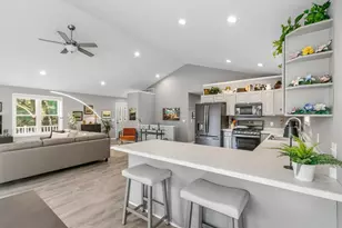 819 E Hiawatha Dr, Wisconsin Dells, WI 53965 - Photo 17