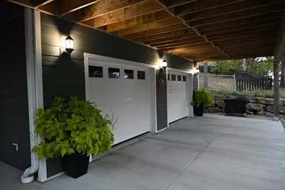 819 E Hiawatha Drive, Wisconsin Dells, WI 53965 - Photo 5