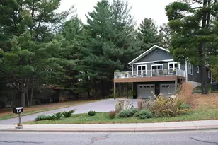 819 E Hiawatha Dr, Wisconsin Dells, WI 53965 - Photo 3