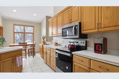 31 Deer Point Trail, Madison, WI 53719 - Photo 9