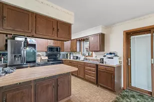 W13434 Cypress Ave, Coloma, WI 54930 - Photo 5