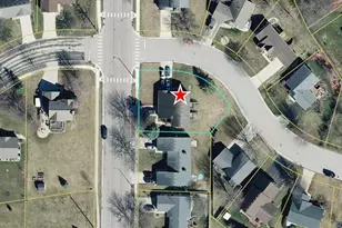 903 Clarmar Dr, Sun Prairie, WI 53590 - Photo 9