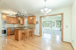 4174 Brian St, Mcfarland, WI 53558 - Photo 9